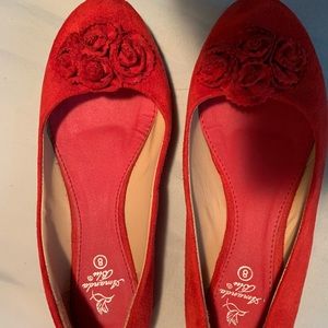 Bright red suede feeling flower ballerina flats